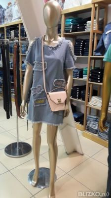 Женское джиновое платье с аппликацией Мичиган