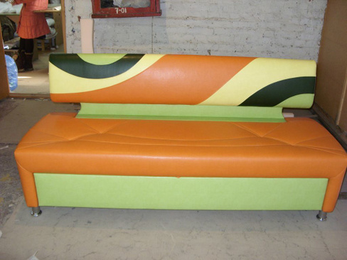 Кухонный диван "Оникс" 190 см., со спальным местом, цвет "оранжевый"