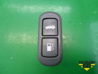 Кнопка открывания лючка бензобака и багажника (935503E000) Kia Sorento I с 2002-2011г