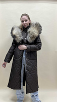Длинная зимняя куртка до -35 градусов с большим натуральным мехом енота, цвет шоколад - Без аксессуаров